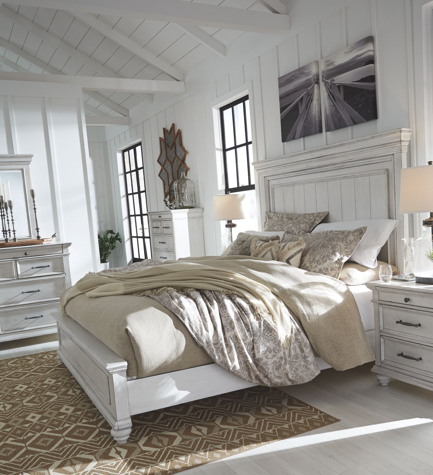 Kanwyn - Panel Bedroom Set