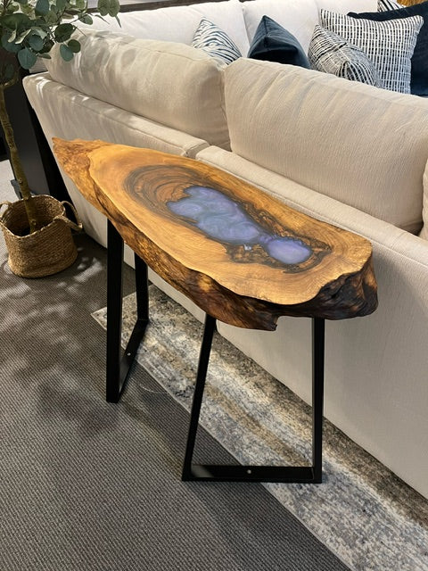 Gus Accent Table